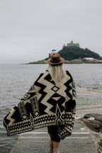 Awa Blanket - Natural / Black