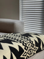Awa Throw Blanket - Natural / Black