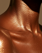 SUN GLAZE, A SHIMMER OIL